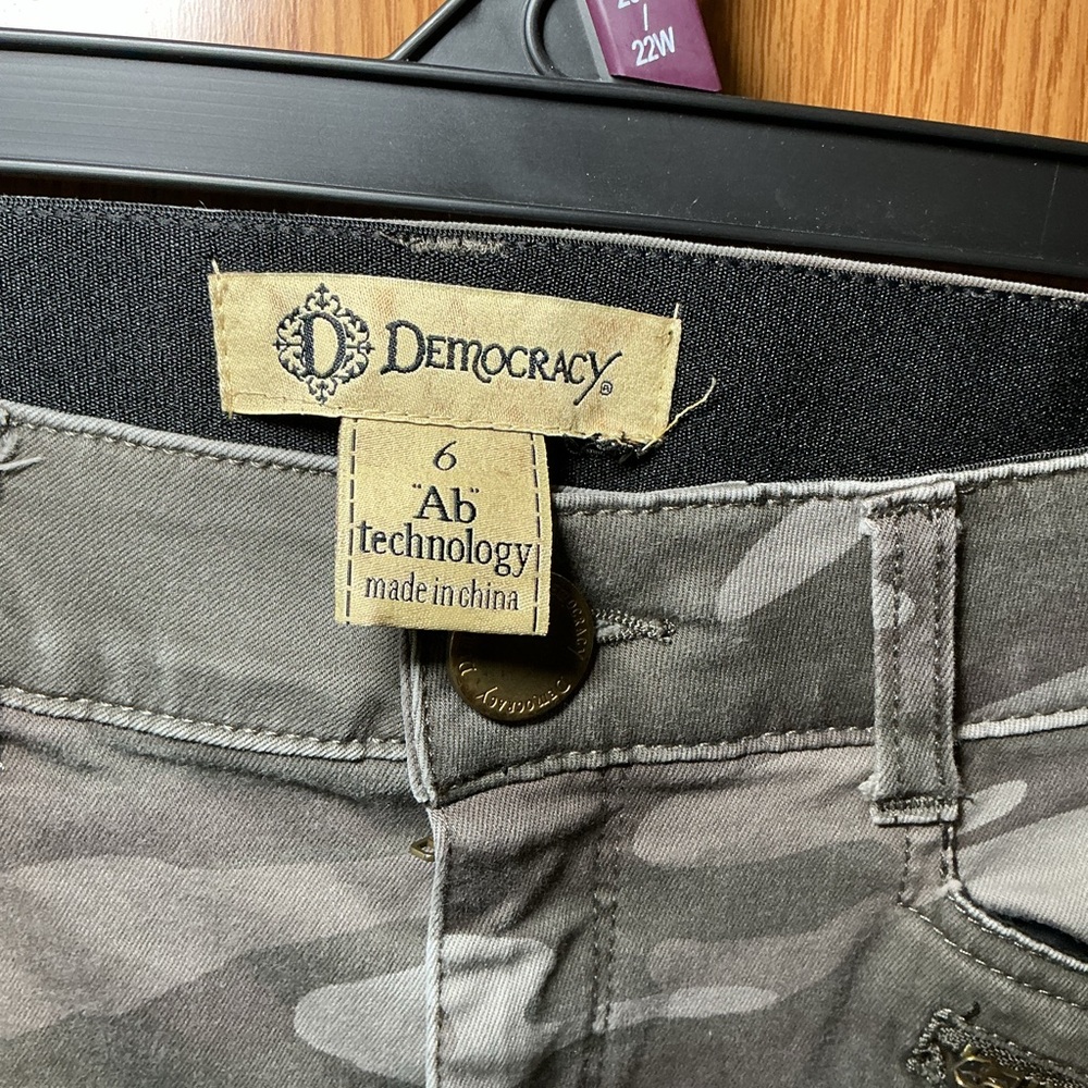 Democracy “Ab” Technology Gray Camo Skinny Jeans Size 6 - Picture 3 of 4